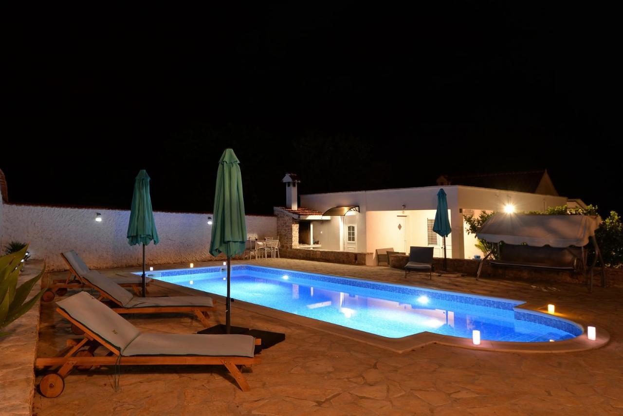 House Vidamo - Vacation Home With Swimming Pool Mala Cista Buitenkant foto